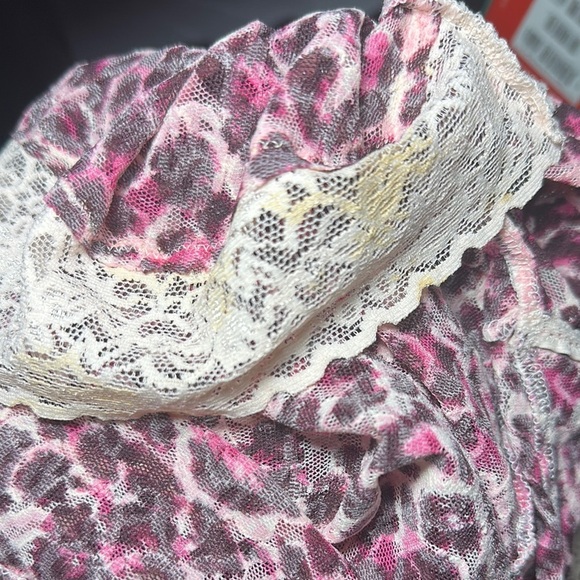 Victoria’s Secret women’s Leopard Print Pink Lace Trim Chemise size M - Picture 11 of 11